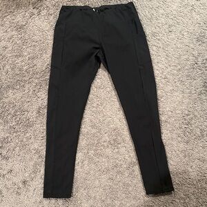 Sleek Black Women's Leggings